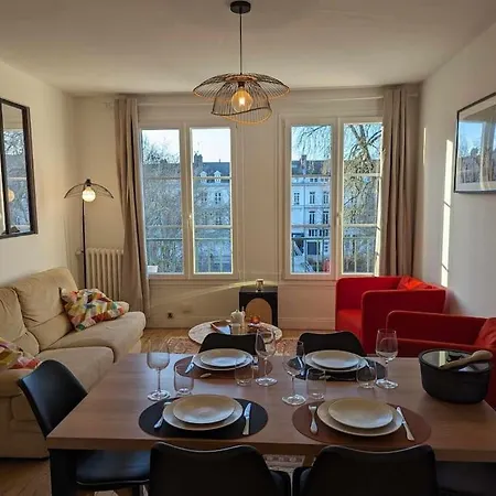 Le Spacieux - Hypercentre Cosy Appartement